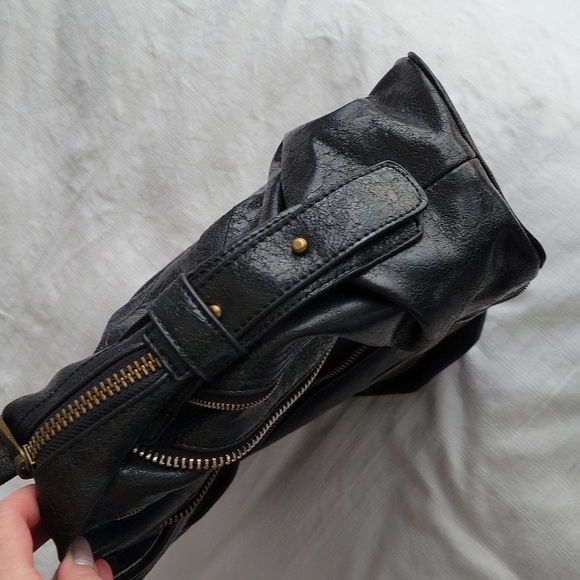 Matt & Nat black zipper purse - Picture 10 of 10